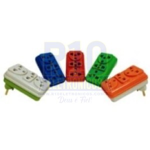 ADAPTADOR DE TOMADA TRIPO LATERAL GM-026